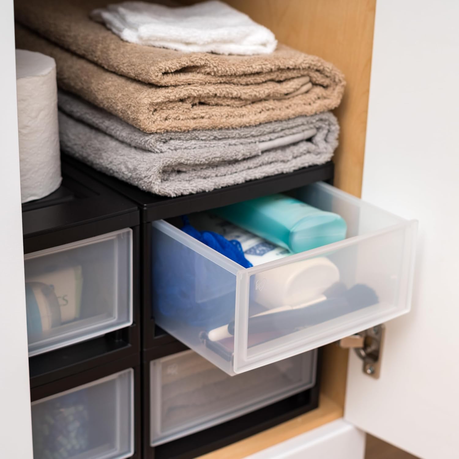 IRIS USA 6 Qt. Plastic Drawer Storage Organizer Stacking Drawers, 8-Pack, Stackable Unit with Sliding Drawer for Clothes Bedroom Kitchen Under Sink Pantry Craft Room Bathroom Dorm Office, Black
